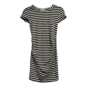 Heart & Hips Short Sleeve Striped Side Ruched Maternity Dress